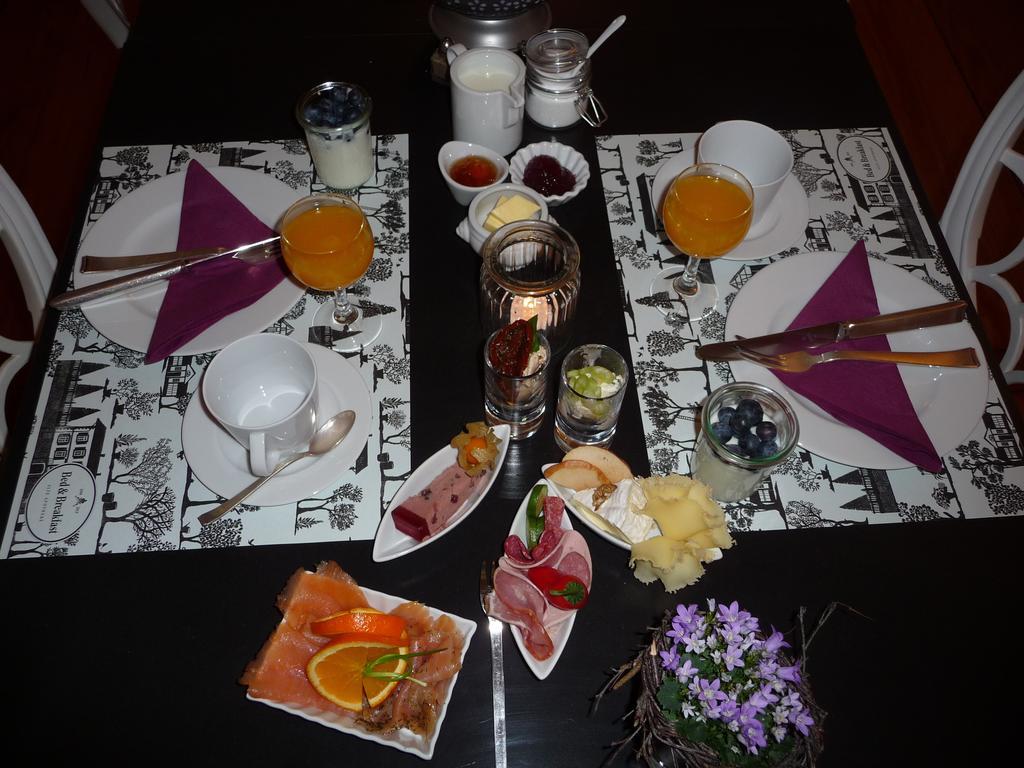 Alte Apotheke Bed&Breakfast Karlsbad Exterior foto